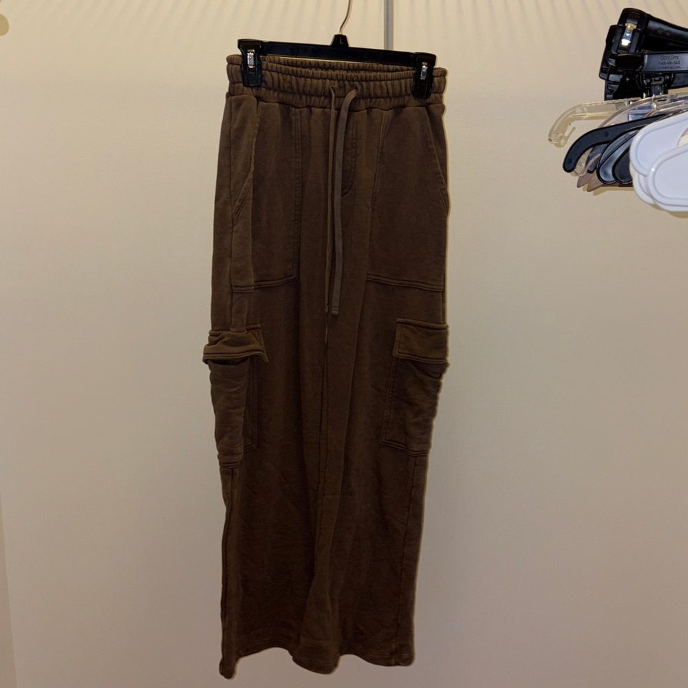 Wild Fable Dark Brown Cargo Pants